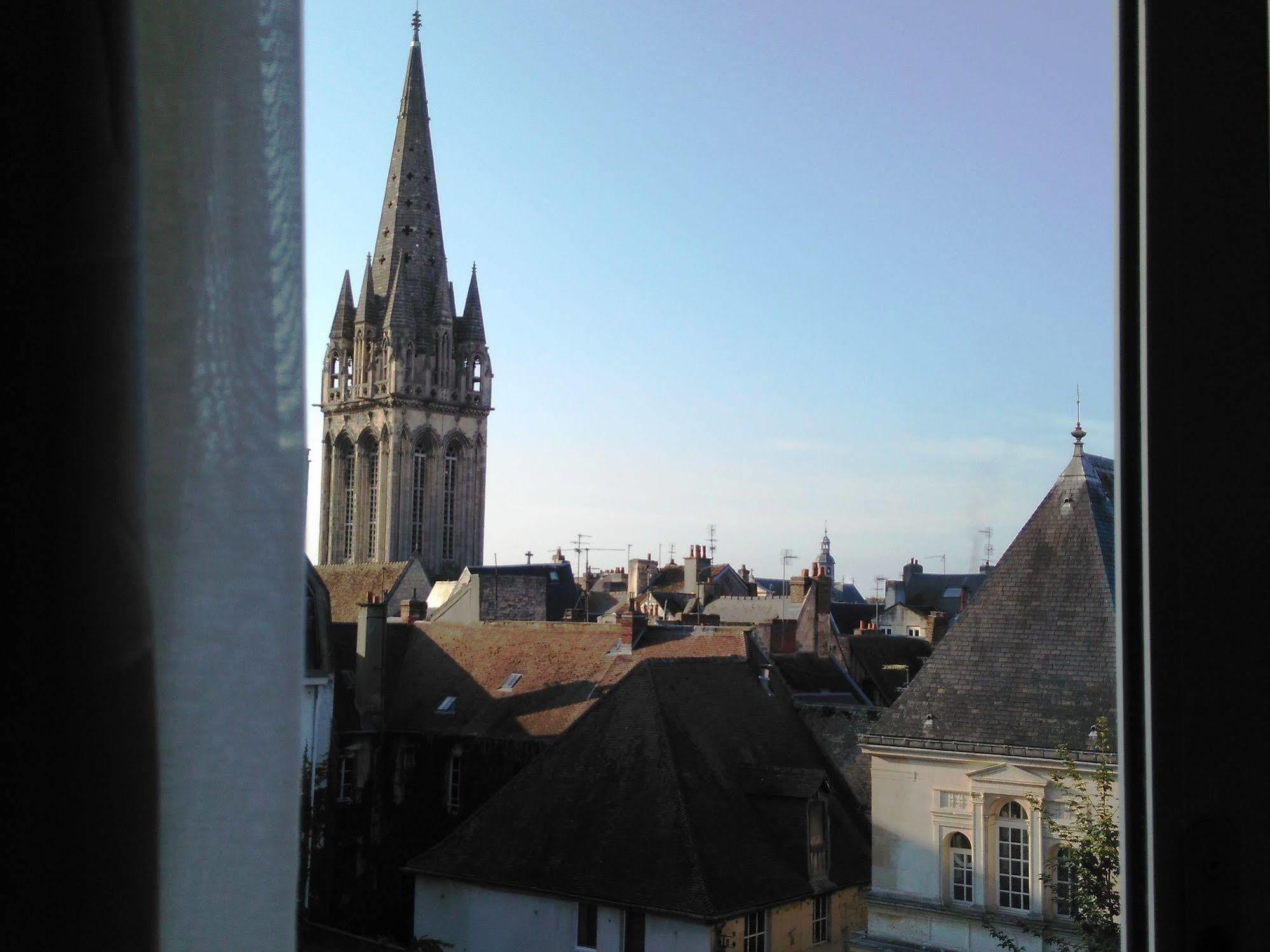 Hotel Des Quatrans Caen Exterior foto